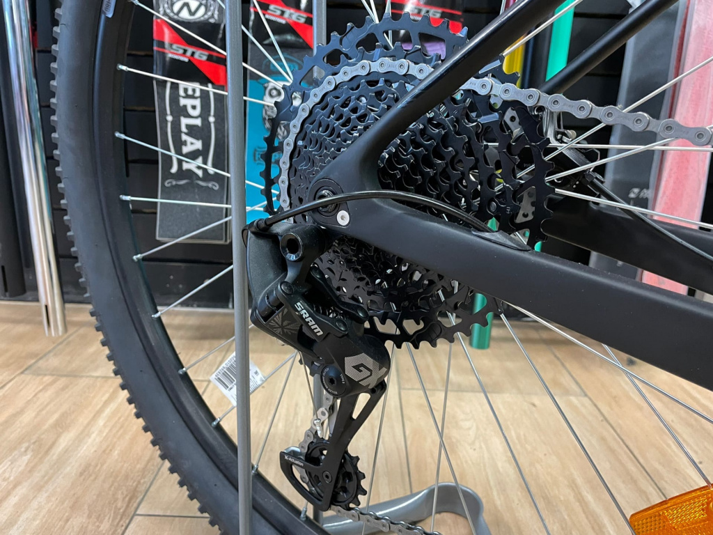 lX3B_Hft16M.jpg lX3B_Hft16M.jpg