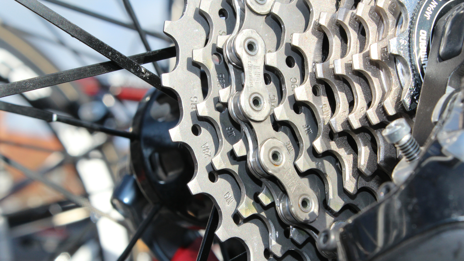 Цепь проскальзывает на самой маленькой звёздочке